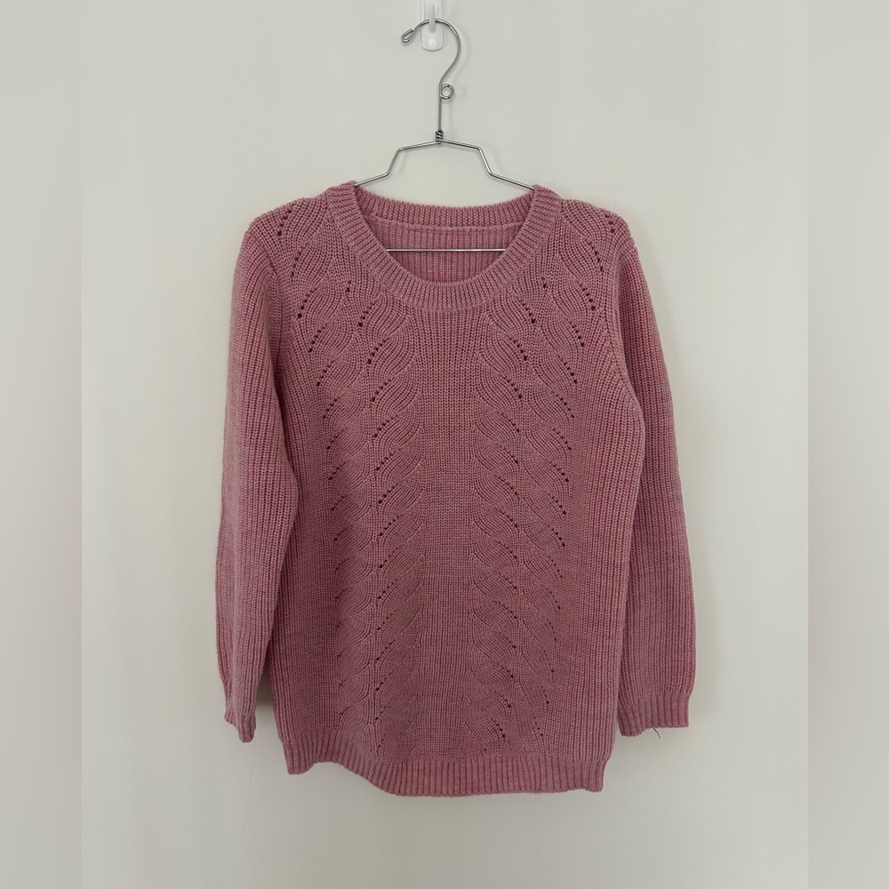 Vintage light pink wool knit sweater